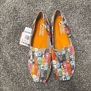 BOBS from Skechers Gray and Orange Moccasins